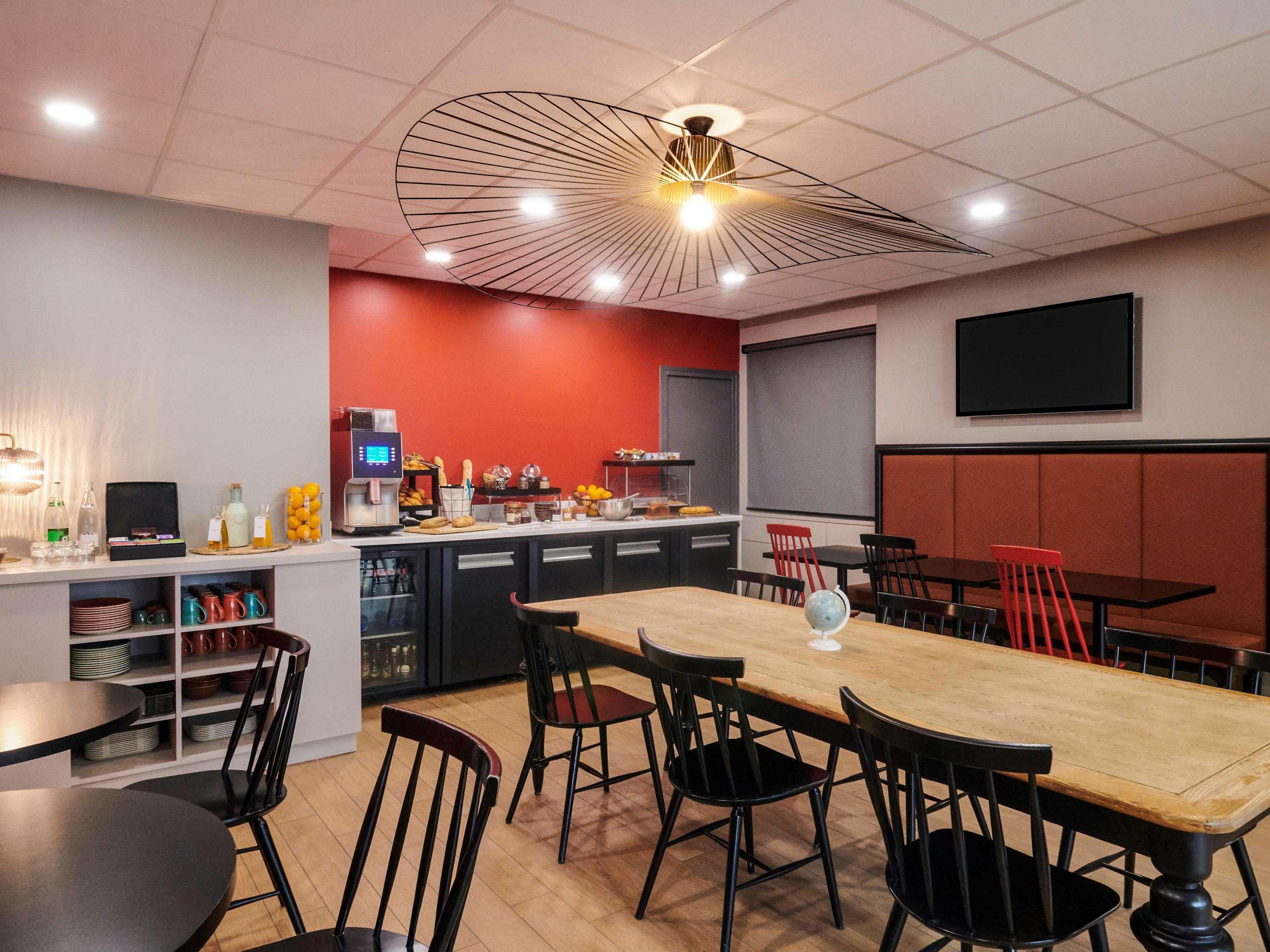 Ibis Styles Nantes Centre Place Graslin Exterior foto